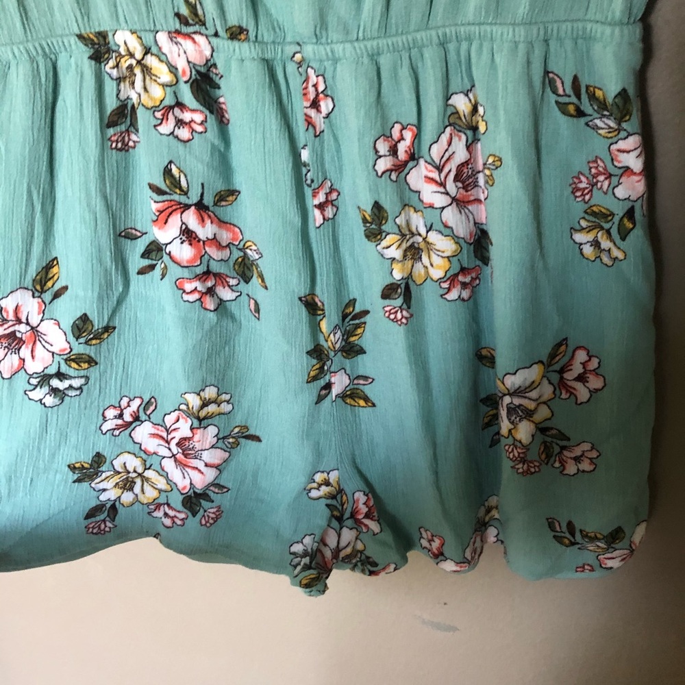 Mint Floral Romper - Picture 5 of 8